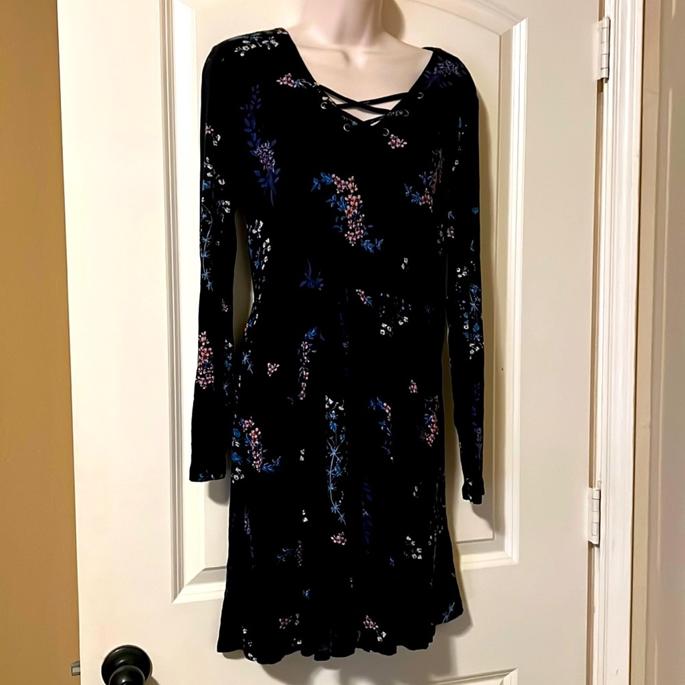 Black Floral Long Sleeve Stretchy Dress 💰